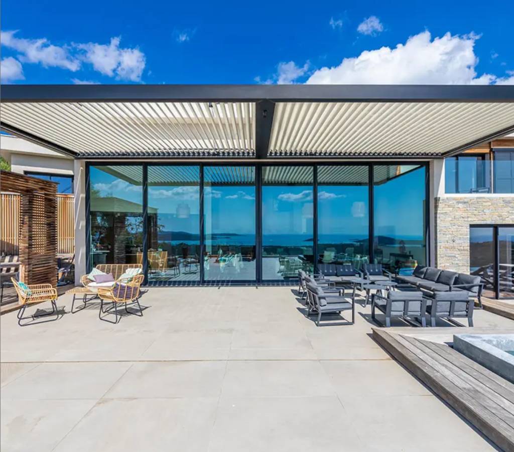 Comment bien préparer son projet de pergola bioclimatique