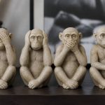 Les 4 singes de la sagesse : signification et symbolique dans la décoration intérieure