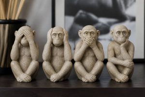 Les 4 singes de la sagesse : signification et symbolique dans la décoration intérieure